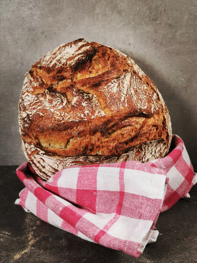 Mein Rezept für Weizenkeimling-Krustenbrot - www.brooot.de