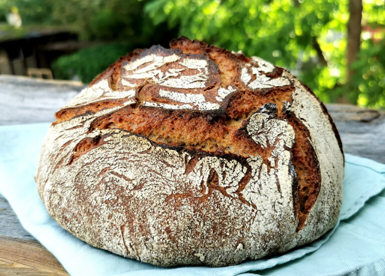 Bauernbrot mit Kartoffeln Lecker mit Sauerteig